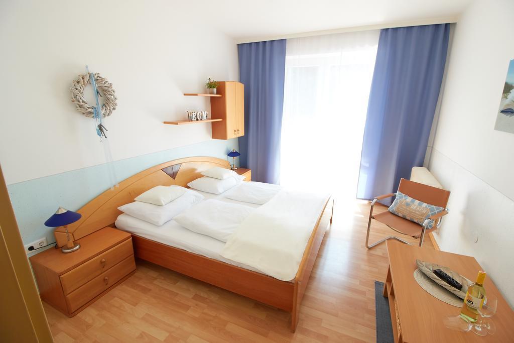 Hotel & Restaurant Seehof Подерсдорф-ам-Зе Экстерьер фото